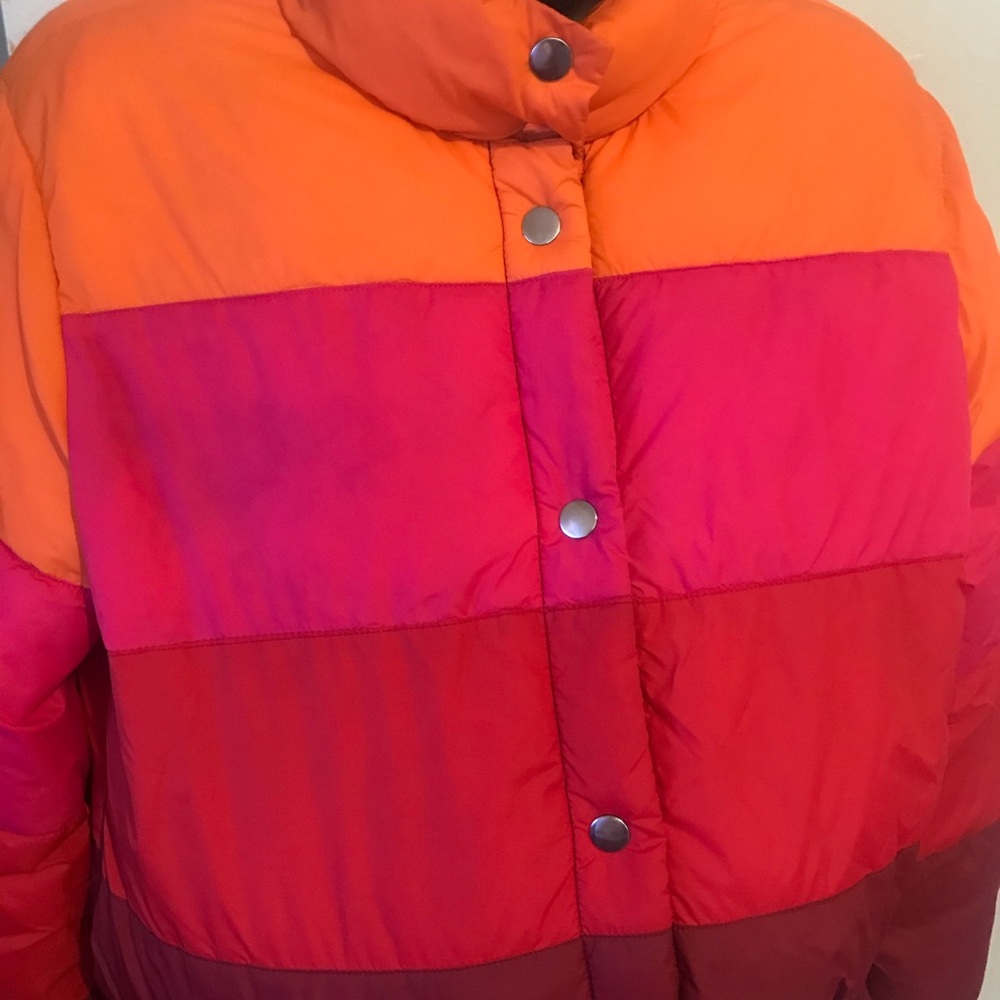 Lightweight Multicolor Puffer